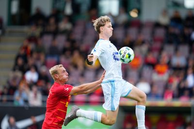 Alexander Simmelhack fik spilletid søndag i Farum. Hans fremtid er uafklaret.