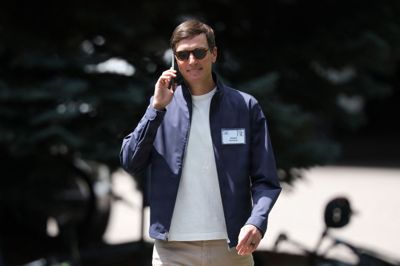 Jared Kushner, som er den amerikanske præsident Donald Trumps svigersøn, spiller som udsending en vigtig rolle udenrigspolitisk for den amerikanske regering.