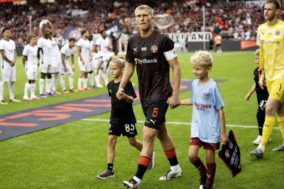Rasmus Nissen Kristensen fører torsdag FC Midtjylland på banen til den vigtige playoffkamp mod kroatiske Rijeka i Conference League.