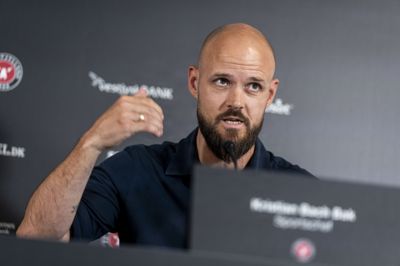 Kristian Bach Bak, sportschef i FC Midtjylland, har sammen med klubbens transferteam blikket rettet mod kantspillere og angribere inden vinduet smækker i 2. september.