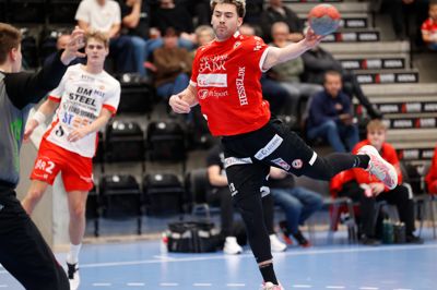 Da Oscar von Oettingen lørdag løb på banen for HC Midtjylland mod Odder, var det mere end 500 dage siden, at han senest havde spillet en betydende håndboldkamp. En overrevet akillessene - og siden en beskadiget finger - har holdt ham ude.