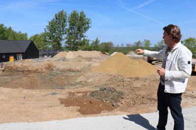 DK Company-direktør og baneejer Jens Poulsen har i aften bedt om foretræde i byrådssalen, inden her skal stemmes i golfsagen. Også Danmarks Naturfredningsforening åbner punktet med et indlæg.