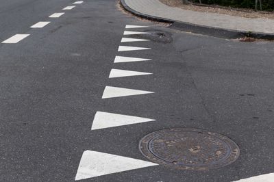 En bilist overholdt ikke sin ubetinget vigepligt i Ikast, og det medførte et mindre færdselsuheld, oplyser politiet.