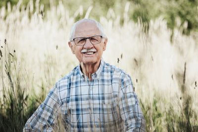 Det er 50 år siden, Birger Rasmussen første gang stod foran tavlen på landbrugsskolen i Hammerum. Undervejs har han undervist i »alt undtagen husdyr« og han er stadig skemalægger og underviser på skolen, der i dag hedder Herningsholm Landbrugsskole. Tirsdag 1. september runder han den præcise jubilæumsdag.