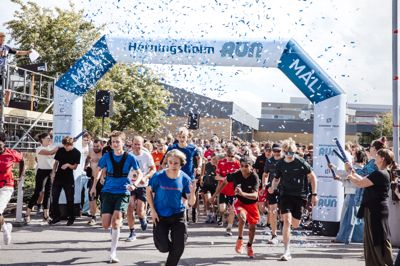 Hele 1900 deltagere var i år med til Herningsholm Run - det er tre gange så mange som sidste år.