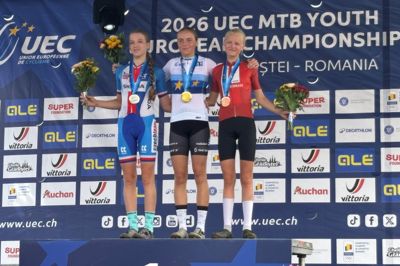 Laura Gamborg (th) vandt en flot bronzemedalje ved Europamesterskaberne i mountainbike i Rumænien.