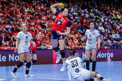 Selma Henriksen (i.m.) skal fra næste sæson score sine mål for Ikast Håndbold. Den norske landsholdsspiller har indgået en treårig kontrakt med virkning fra 1. juli 2027.