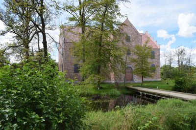 Silkeborg Slot, som det kunne have set ud. Steen Konradsen opfordrer Genrejsningskomitéen til at lade den fredede slotsholm være i fred.