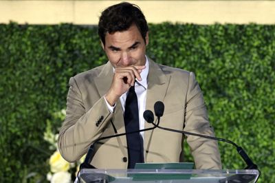 Den tidligere tennisspiller Roger Federer holdt lørdag tale ved en ceremoni for optagelse i International Tennis Hall of Fame i Newport i Rhode Island. »Jeg vil virkelig gerne takke alle de boldbørn, der nogensinde har stået under mine kampe«, lød det blandt andet.