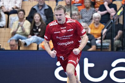 Thomas Arnoldsen havde ikke meget held med sine afslutninger, men bidrog med ni målgivende afleveringer i Aalborgs sejr.