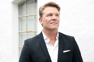 Jens Poulsen vil nu se fremad efter en hård tid i centrum af golfsagen. Tirsdag morgen taler han ud efter to uger, han kalder intense.