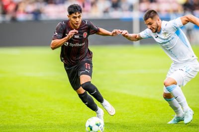 Dario Osorio blæser forbi en modspiller fra Rijeka, som FCM-fansene har lært chileneren at kende. I tre år har han begejstret publikum på MCH Arena med sin fart, teknik og sit eminente spark. Nu får Crystal Palace fornøjelsen af de evner.