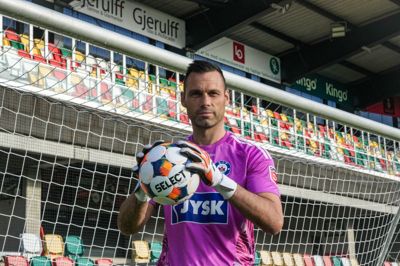 Thomas Mikkelsen træner onsdag med sine nye holdkammerater.