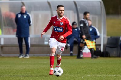 Younes Bakiz trænede ikke med resten af truppen onsdag, og SIF-træner Morten Dahm Kjærgaard bekræfter, at offensivspilleren skal have afklaret sin situation i klubben.