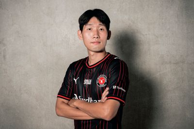 Hyun-seok Hong spiller resten af sæsonen på lejeophold hos FC Midtjylland, der har en købsoption indføjet i aftalen.