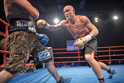 Ditlev Rossing fik udsat sin drøm om en titelkamp, da han fredag tabte til den over to meter høje schweizer Benoit Huber.