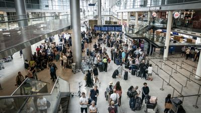 Ni afgange mellem København og London er aflyst under flykaos