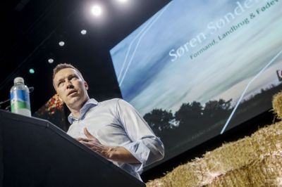 Formand for Landbrug & Fødevarer Søren Søndergaard er meget utilfreds med indholdet af lovforslaget om et nationalt sprøjteforbud.