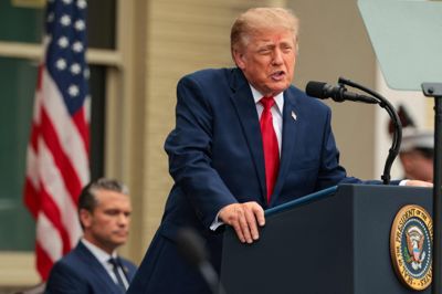 En mindeceremoni blev afholdt fredag ved forsvarsministeriet Pentagon 25 år efter angrebene i USA.