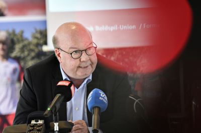 Jesper Møller er formand for Dansk Boldspil-Union (DBU).