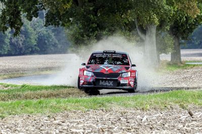 JP Racing med chauffør Jan Petersen og co-driver Mads Dalsager har haft en forrygende sæson og fører RC2-klassen inden sidste afdeling af DM i rally på hjemmebane i Stoholm.