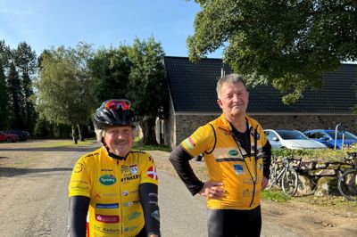 Kurt Nybo (t.h.) er holdkaptajn på Team Rynkeby 100 Vest i 2027-udgaven. Her står han sammen med en af deltagerne Renzo Casna fra Fyn.