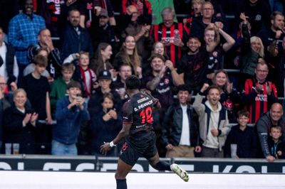 Stanley Iheanacho jubler igennem foran fansene efter sin scoring til 2-0 mod Brøndby. Han tog et godt, veltimet ryk og sparkede bolden resolut og hårdt i mål ved nærmeste stolpe.