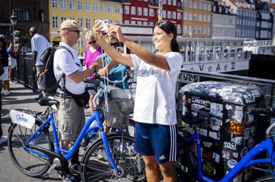 Turister på cykelstierne i København.