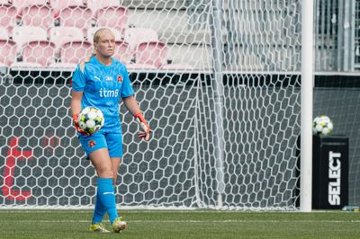 Inden udekampen mod Nordsjælland var FC Midtjylland det hold i A-Ligaen, der havde indkasseret færrest mål. Det har målvogter Milla-Maj Majasaari også en andel i. Den finske landsholdskeeper udgik skadet af topkampen i Farum.