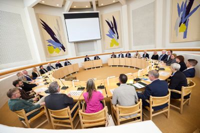 Holstebro Byråd skal stadig finde besparelser, selv om en stigning i skatten på 0,5 procentpoint vil give 60 mio. kroner mere til budgettet.