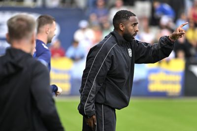Fatah Abdirahman er skuffet over Sønderjyskes præstation onsdag aften i Gladsaxe, hvor superligaholdet tabte 1-3 til AB fra 1. division. Sønderjyske, der ligger sidst i Superligaen, er dermed færdig i pokalturneringen.