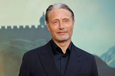 Den danske skuespiller Mads Mikkelsen skal være ny skurk i spillet »Call of Duty«, fremgår det af en kampagnetrailer, som blev offentliggjort onsdag.