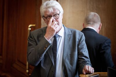 SF's Karsten Hønge, der er formand for Det Udenrigspolitiske Nævn, har samlet alle partierne i nævnet og indstillet til, at anonymisering droppes i Afghanistan-udredning.