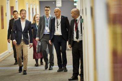 Justitsminister Nicolai Wammen (S) var tidligere fredag til møde i Det Udenrigspolitiske Nævn. Han har fredag meddelt forligspartierne bag strafreformen, at der kommer endnu en forsinkelse af fængslet i Kosovo.