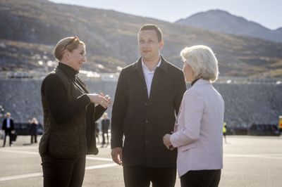 Statsminister Mette Frederiksen (S) besøgte i sidste uge Grønland og regeringsleder Jens-Frederik Nielsen sammen med EU-Kommissionens formand, Ursula von der Leyen.