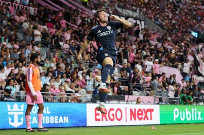 Anders Dreyer fejrer sin scoring til 1-0 mod Inter Miami. Den tidligere FCM-profil scorede også målet til 2-2, som blev kampens resultat.