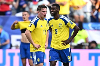 Viktor Gyökeres og Alexander Isak var Sveriges to største stjerner til sommerens VM-slutrunde, hvor Sverige nåede 16.-delsfinalen.
