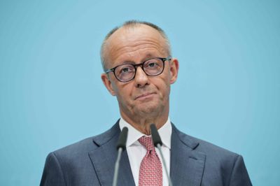 Den tyske forbundskansler, Friedrich Merz, afviser, at delstatsvalget kommer til at betyde, at han træder af sin post. Han vil opretholde regeringskoalitionen.