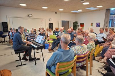 Den 22. maj fejrer Midtjysk Kor sit 50 års jubilæum med et værk, der kører over Kaj Munks sange med nyfortolket melodi til.