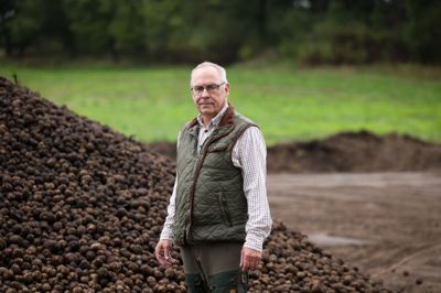 Leif Hølledig Nørgaard mener, at landmændene burde have fået mange flere informationer, inden man gik i gang med gødskningsloven.