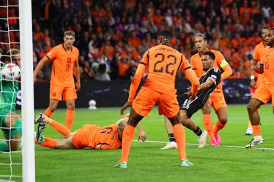Felix Nmecha gør det til 1-0 for Tyskland ude mod Holland i Amsterdam. Føringen holdt lige indtil 92. minut, hvor Cody Gakpo udlignede til 1-1, som blev kampens endelige resultat.