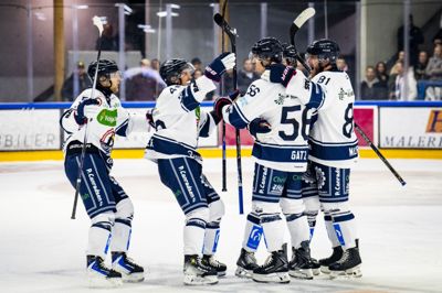 Frederikshavn White Hawks har haft meget at juble over i første del af sæsonen. Her jubles der over en scoring i sejren over Rungsted 8. september.