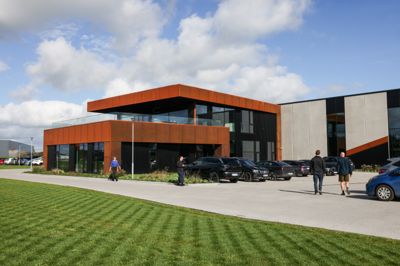 Flexi Groups nye domicil i Vildbjerg er tegnet af arkitektfirmaet Wullum Pasgaard A/S.