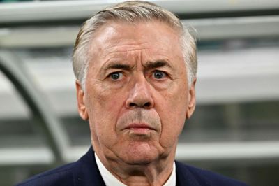 Brasiliens landstræner, Carlo Ancelotti, så til med sin velkendte grimasse, da hans hold spillede 1-1 i en testkamp ude mod Australien.