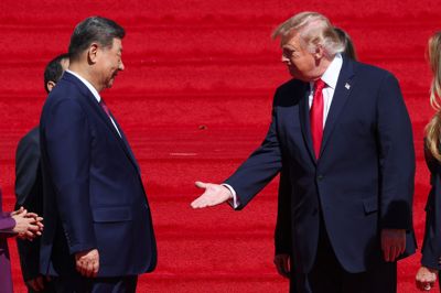 Kun den sidste dag af den kinesiske præsident Xi Jinpings besøg i USA blev dækket med tv-billeder af Det Hvide Hus' pressehold. Her ses Xi og den amerikanske præsident, Donald Trump, fredag.