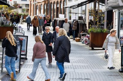 Skive Folkeblad var lørdag på gaden og spurgte folk om deres holdning til, at det nu er officielt dokumenteret, at et ulvekobbel (et ulvepar med mindst fire hvalpe) har slået sig ned på Skive-egnen, nærmere bestemt i Estvad-området.