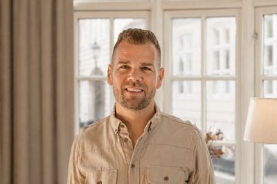 Mikkel Hjort Sølvsten er direktør i den nye erhvervsmæglerforretning, som både dækker Viborg og Skive.