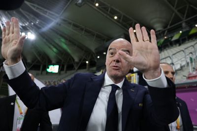 Gianni Infantino kom efter sommerens VM i modvind, da han præsenterede en idé om at sælge andele af Fifas turneringer til private investorer.