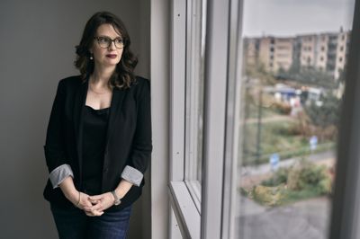 Ifølge Majbrit Berlau, generalsekretær i Sex & Samfund, er seksualundervisning afgørende for, at unge kan blive klogere på egne ønsker og grænser.