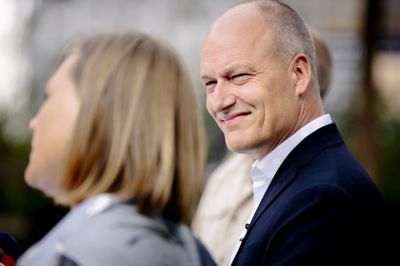 Enhedslistens politiske ordfører, Pelle Dragsted, forventer, at regeringen vil indgå en finanslov for 2027 med Enhedslisten.